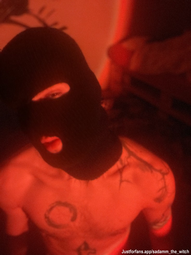 bottoms vers tops we all hate cops
