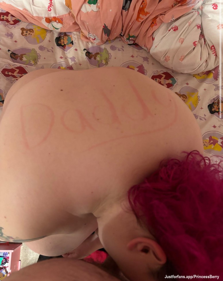 Daddy marking what’s his, me, his little girl. 

#ddlg #daddydom #ageplay #babygirl #cgl #mommy #abdl