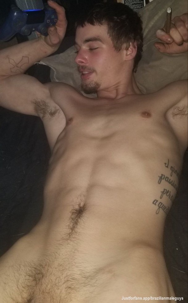 Subscribe to see him naked!