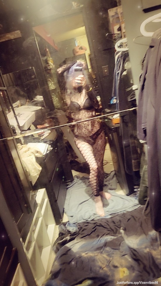 Hello daddy come follow me 😘