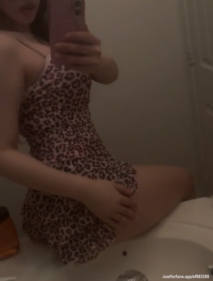 <33