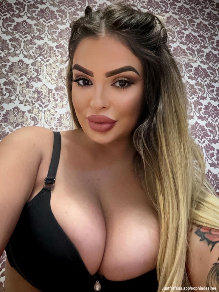 I m waiting for u like this .. what s the very first thing u do?🥵😘