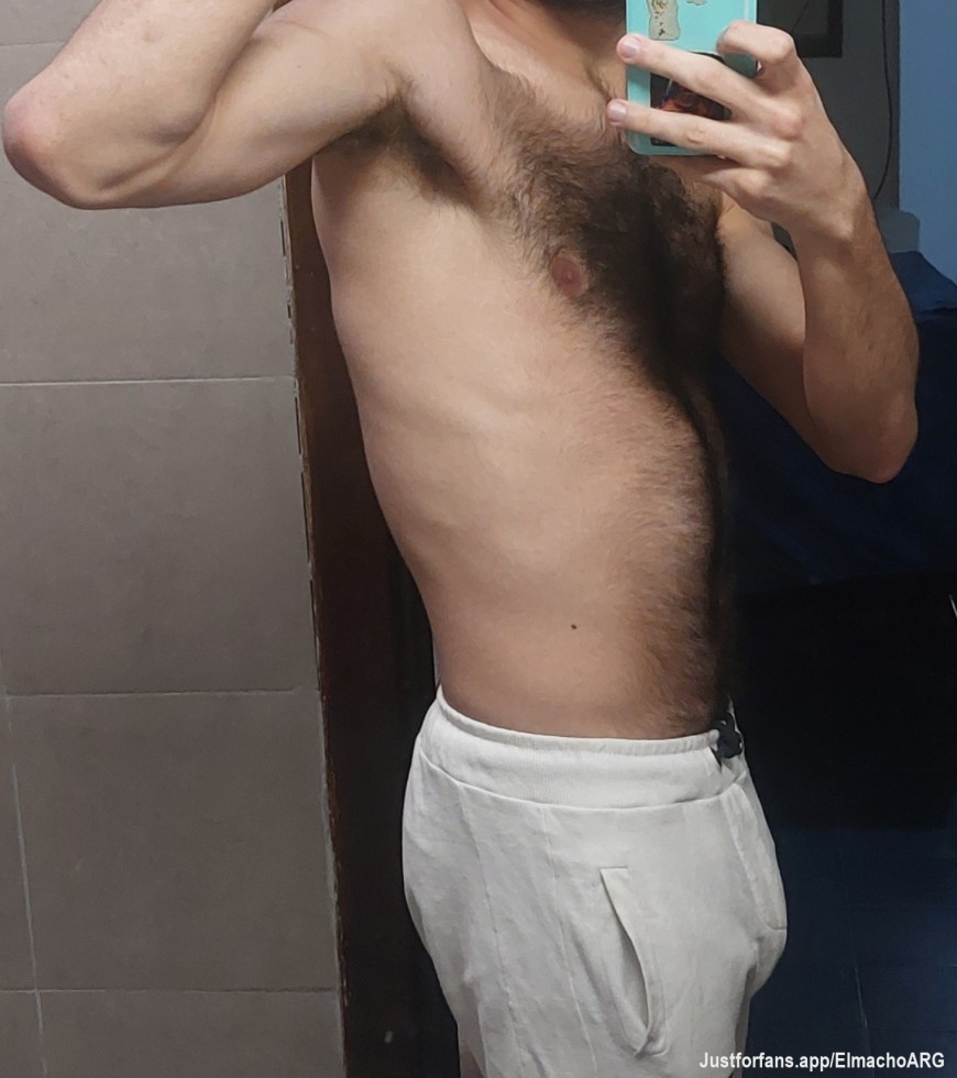 23 age boy, amateur gay hairy🥰